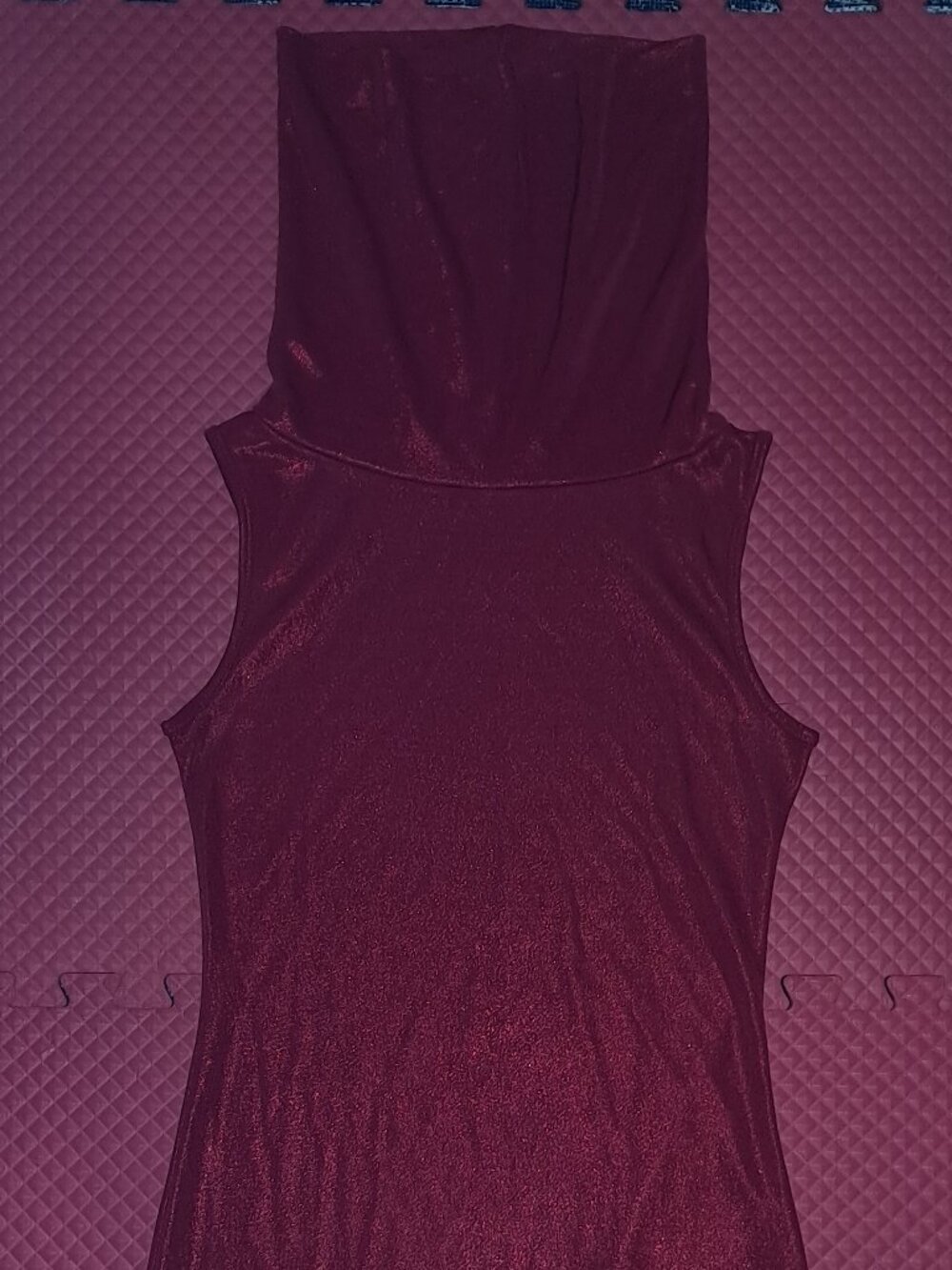 Chesley Evening Gown Sparkly Metallic Lurex Turtleneck Stretch Fit Dress